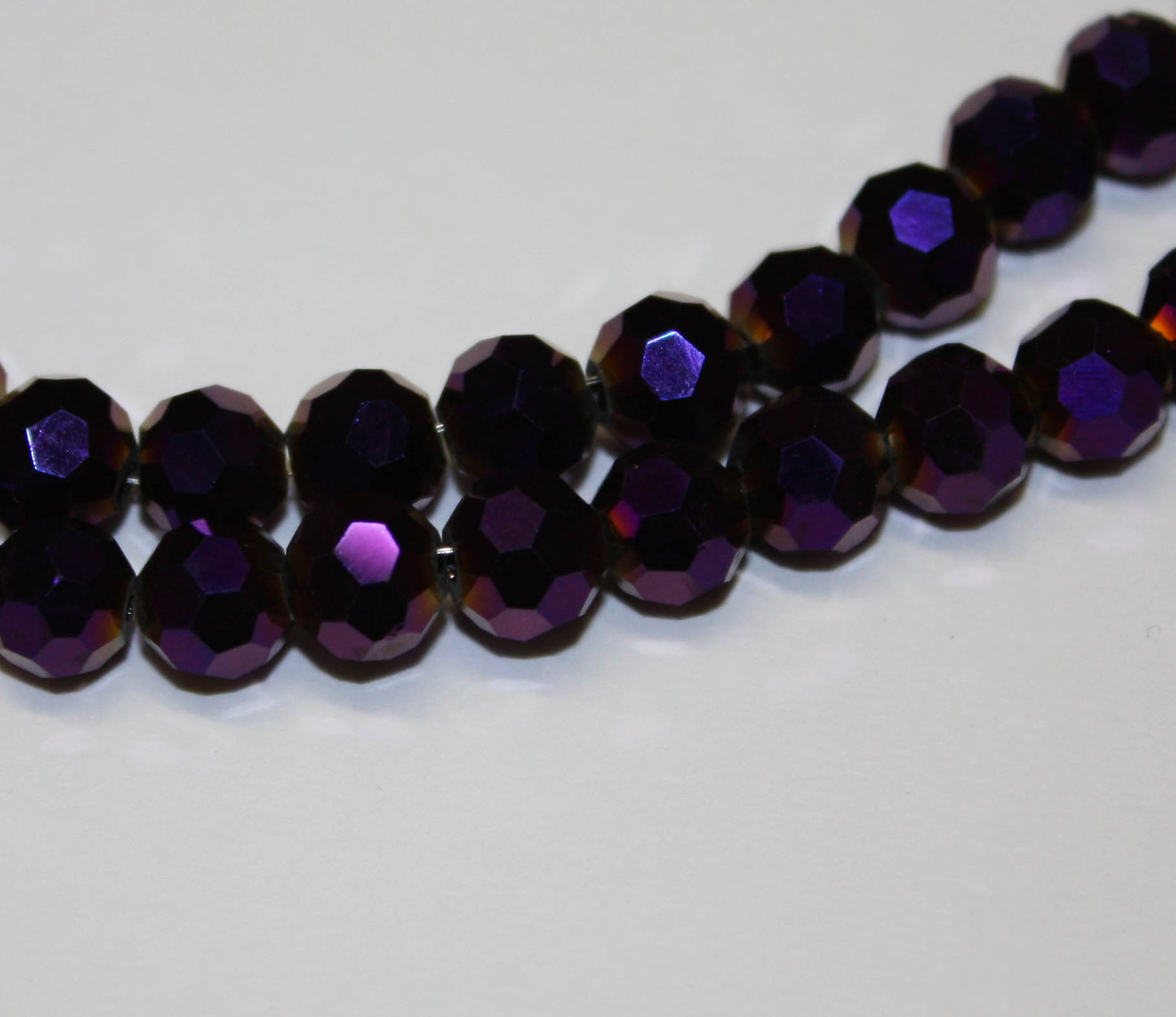 Faceted Glass Round Metallic Purple 8mm